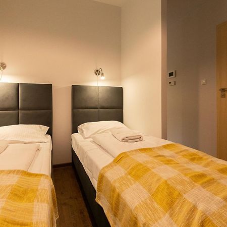 Rentplanet - Apartamenty Pstrowskiego Шклярська Поремба Екстер'єр фото