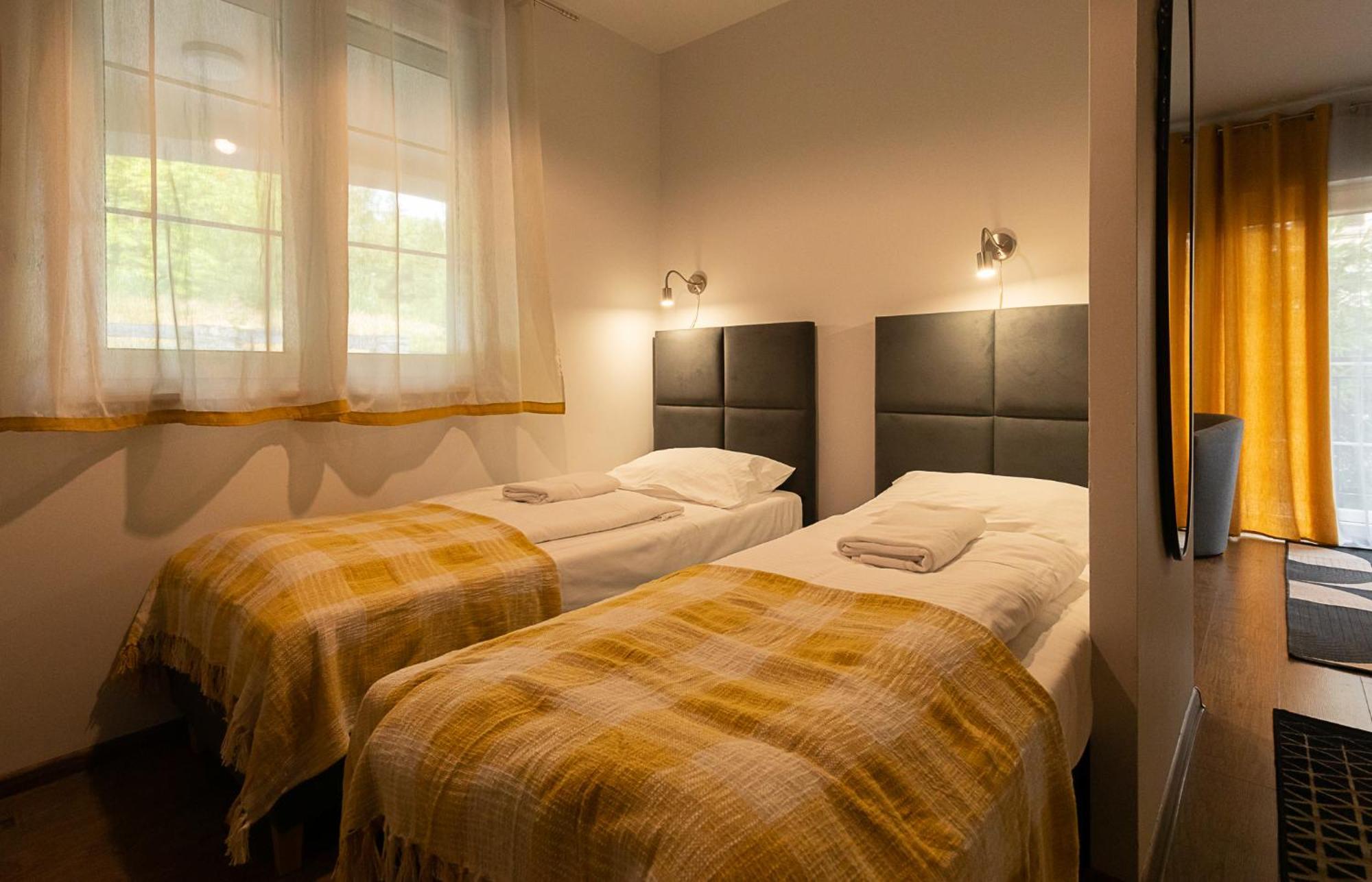 Rentplanet - Apartamenty Pstrowskiego Шклярська Поремба Екстер'єр фото